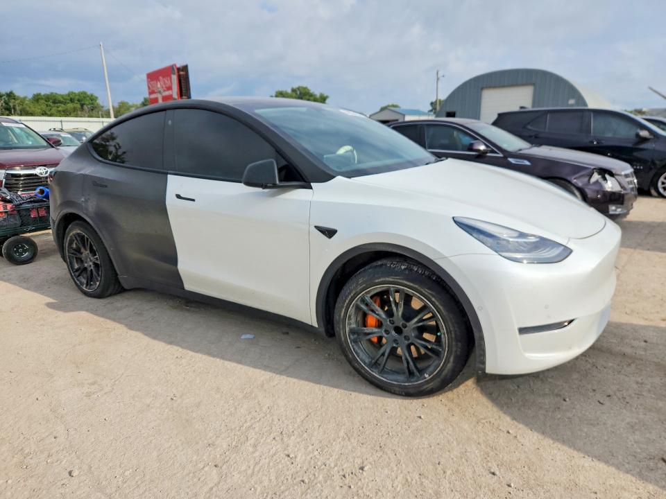 2021 Tesla Model y VIN 5YJYGDED5MF192833 COPART salvage auction — HAIL, Fl - Cert Of Title Slvg Rebuildable, sold $4,950 on 2026-07-13 (photo 4)