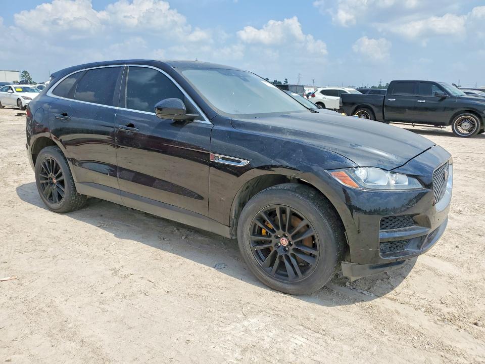 2020 Jaguar F-pace VIN SADCK2GX2LA639263 COPART salvage auction — WATER/FLOOD, TX - CERTIFICATE OF TITLE, sold $3,300 on 2026-07-10 (photo 4)