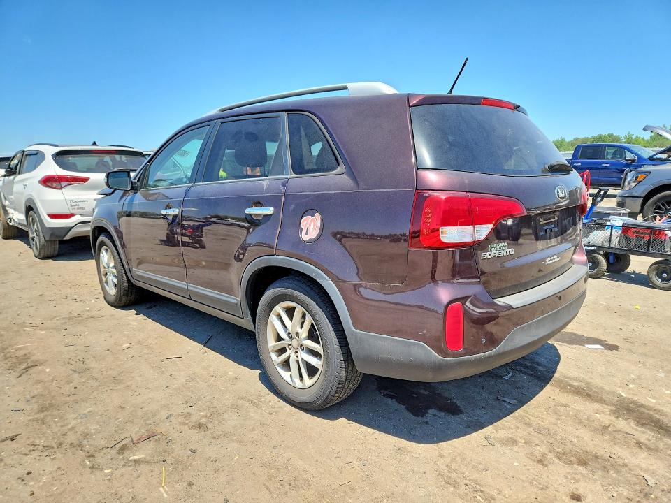 2014 Kia Sorento VIN 5XYKT3A65EG495897 COPART salvage auction — FRONT END, VA - CERT OF TITLE - SALVAGE, sold $600 on 2026-07-29 (photo 2)