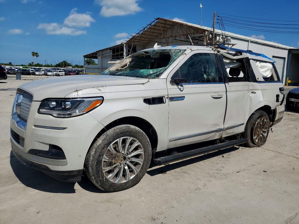 2024 Lincoln Navigator VIN 5LMJJ2NG7REL15941 — COPART salvage auction photo
