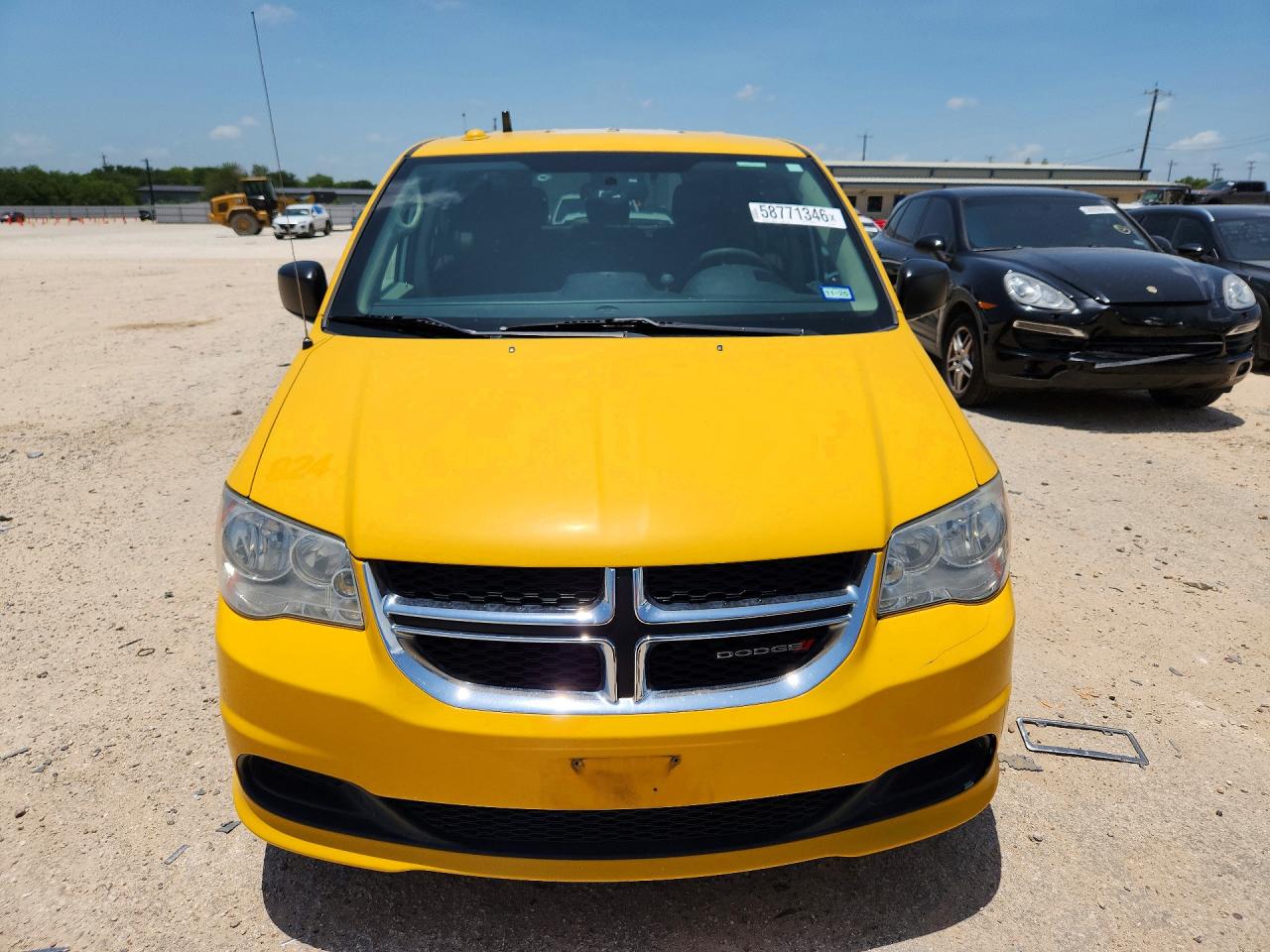 2019 Dodge Grand Caravan VIN 2C4RDGBG9KR754361 COPART salvage auction — Minor Dent/Scratches, TX - CERTIFICATE OF TITLE, sold $1,350 on 2026-07-03 (photo 5)