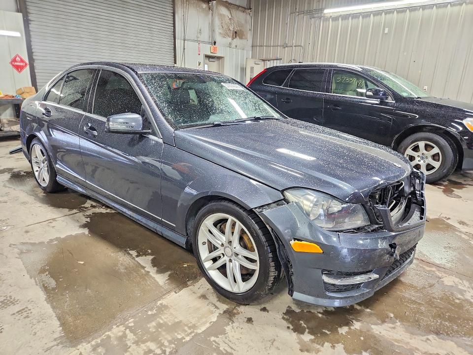 2014 Mercedes-benz VIN WDDGF8AB0ER310234 COPART salvage auction — FRONT END, Il - Salvage Certificate, sold $2,200 on 2026-07-21 (photo 4)