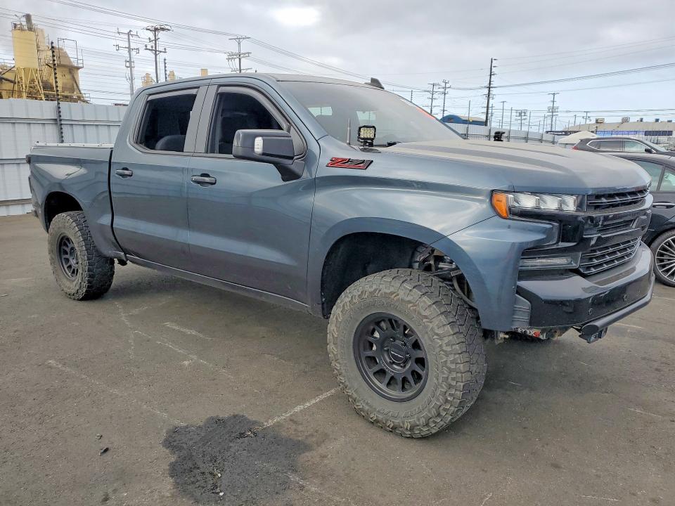 2019 Chevrolet Silverado 1500 VIN 3GCPYFED7KG225472 COPART salvage auction — MINOR DENT/SCRATCHES, Ca - Salvage Certificate, sold $7,700 on 2026-08-26 (photo 4)