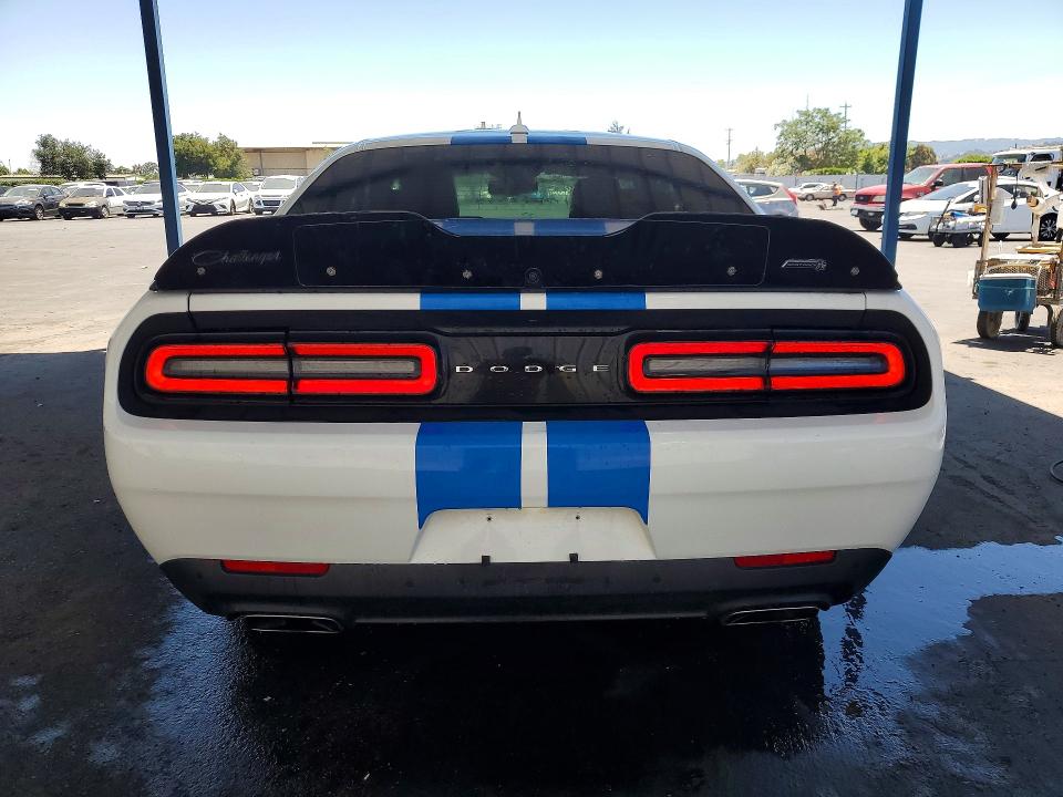 2016 Dodge Challenger VIN 2C3CDZFJ6GH234451 COPART salvage auction — MINOR DENT/SCRATCHES, Ca - Certificate Of Title, sold $9,200 on 2026-07-30 (photo 6)