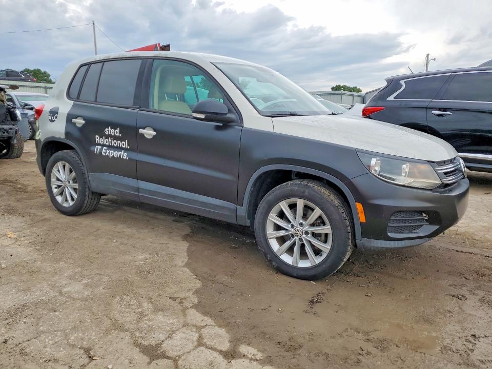 2014 Volkswagen Tiguan VIN WVGBV3AX6EW543750 COPART salvage auction — HAIL, Salvage Title, sold $1,600 on 2026-07-28 (photo 4)