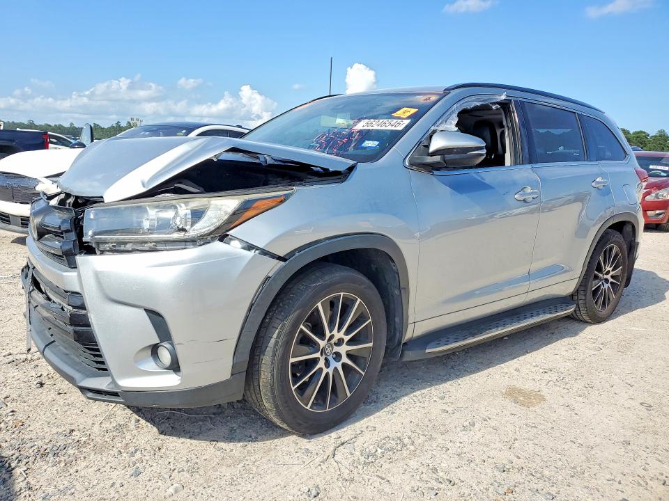 2017 Toyota VIN 5TDKZRFH3HS520492 COPART salvage auction — REAR END, TX - SALVAGE VEHICLE TITLE, sold $150 on 2026-07-24 (photo 1)
