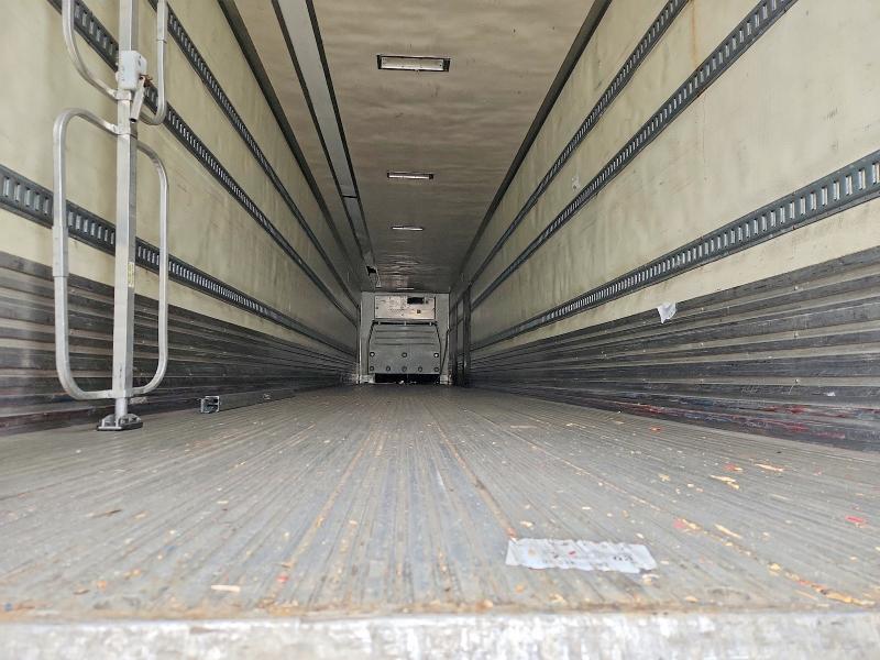 2010 Utility trailer manufacture Trailer VIN 1UYVS2534AM833908 COPART salvage auction — MINOR DENT/SCRATCHES, IL - CERTIFICATE OF TITLE (P), sold $1,900 on 2026-07-07 (photo 6)