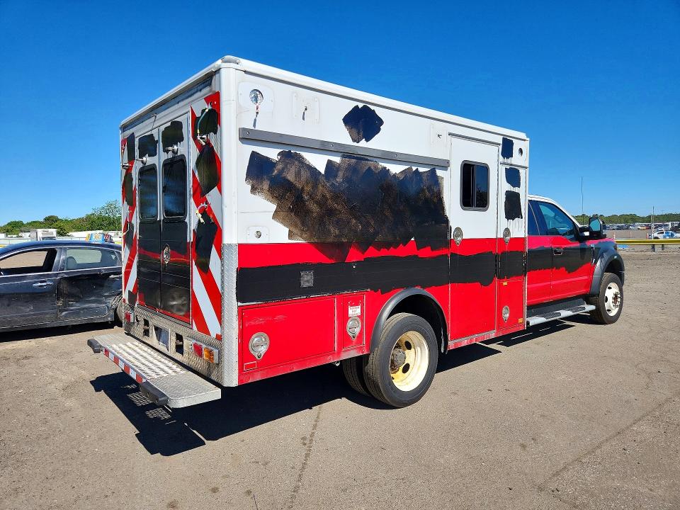 2017 Ford F-550 super duty VIN 1FD0X5HT1HEF00606 COPART salvage auction — MINOR DENT/SCRATCHES, Ny - Certificate Of Title, sold $2,500 on 2026-07-28 (photo 3)