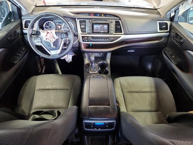 2019 Toyota Highlander VIN 5TDBZRFH3KS977777 COPART salvage auction — MINOR DENT/SCRATCHES, Il - Certificate Of Title, sold $7,800 on 2026-07-20 (photo 8)