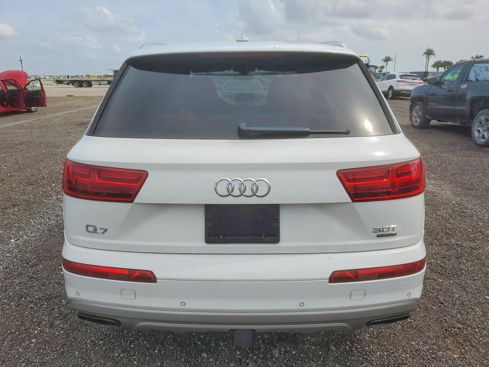 2017 Audi Q7 VIN WA1LAAF75HD033692 COPART salvage auction — MINOR DENT/SCRATCHES, Mn - Certificate Of Title, sold $4,300 on 2026-07-21 (photo 6)