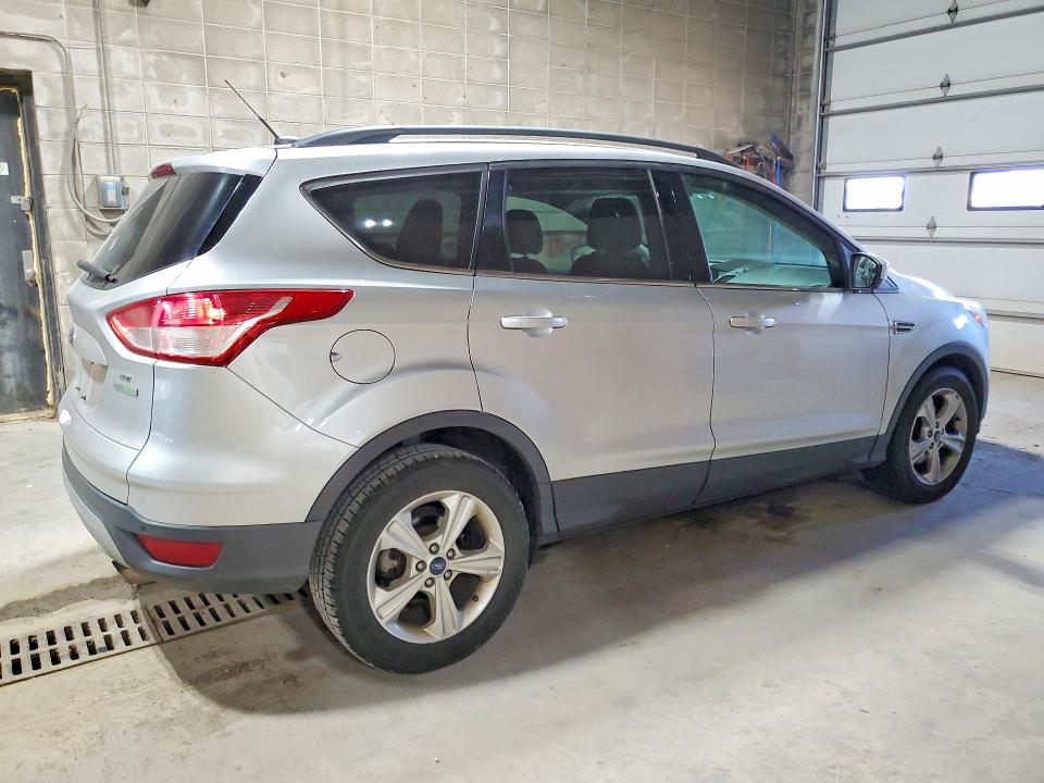 2015 Ford VIN 1FMCU0GX0FUB20642 COPART salvage auction — MINOR DENT/SCRATCHES, Mn - Certificate Of Title, sold $1,500 on 2026-07-02 (photo 3)