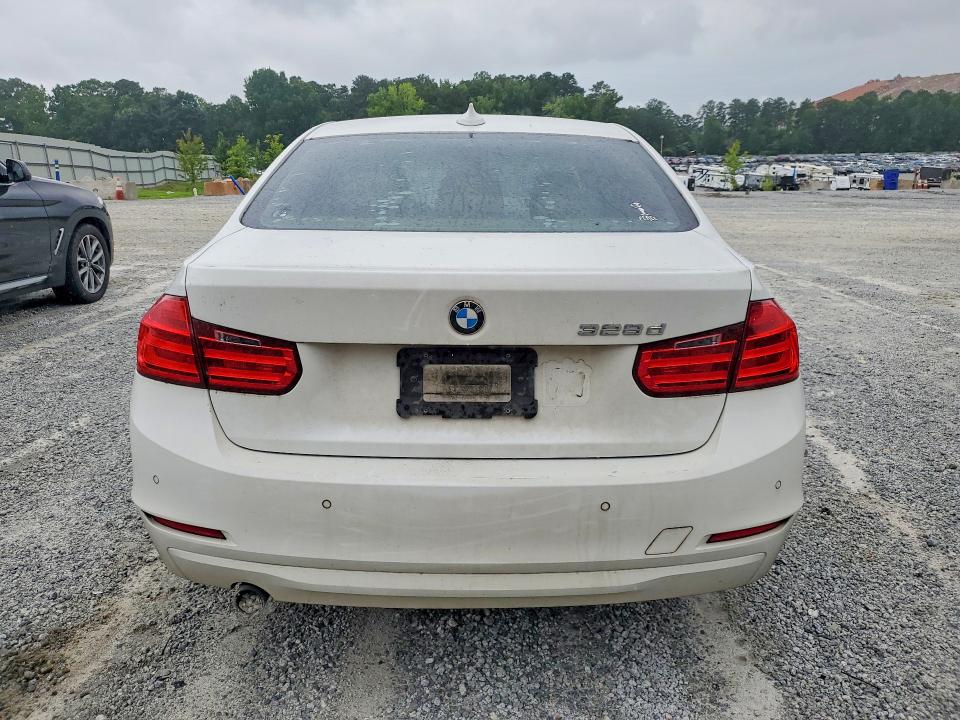 2014 BMW 3er VIN WBA3D3C50EK156994 COPART salvage auction — MECHANICAL, Ga - Certificate Of Title, sold $750 on 2026-07-13 (photo 6)