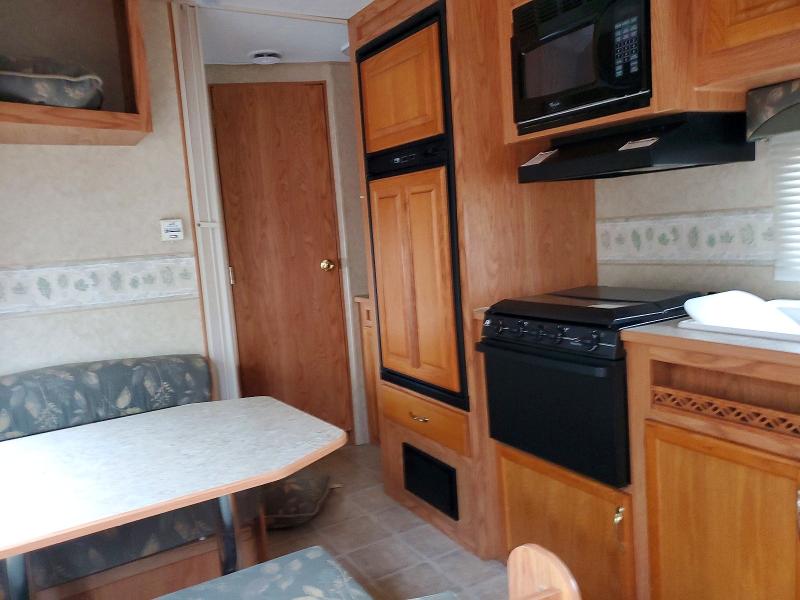2005 Jayco jay Recreational vehicle (rv) VIN 1UJBJ02NX51EF1936 COPART salvage auction — REAR END, IA - CERTIFICATE OF TITLE, sold $30 on 2026-07-28 (photo 6)