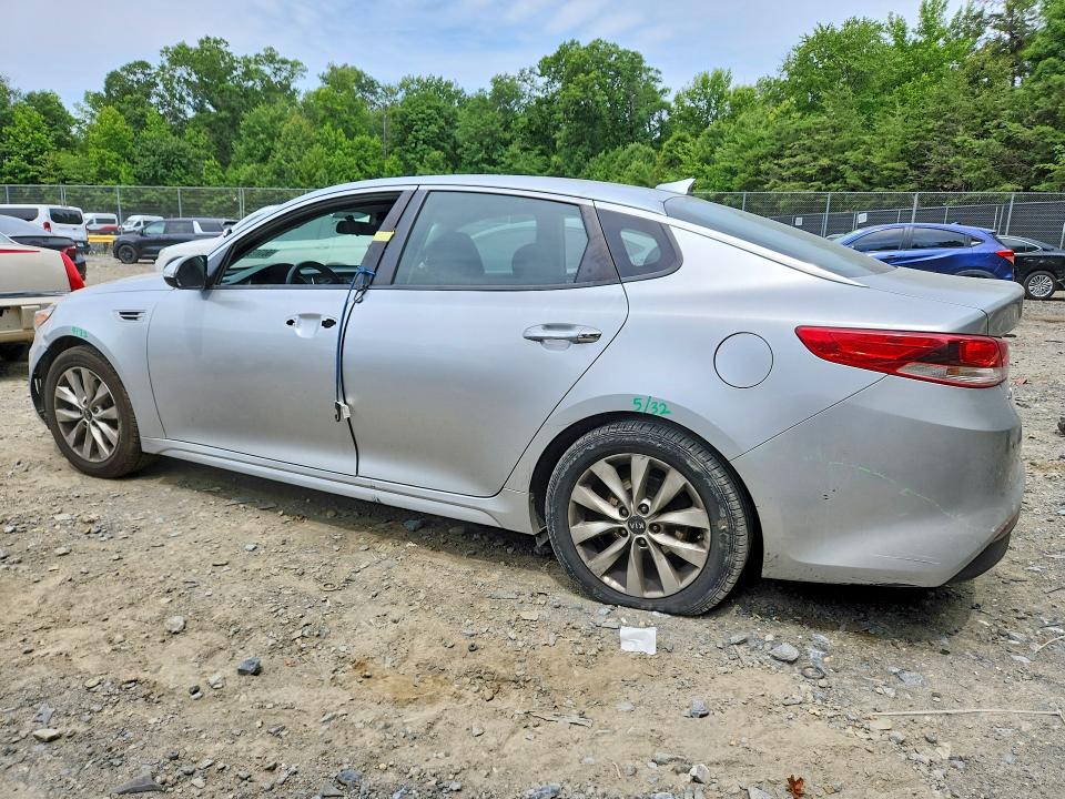 2017 Kia Optima VIN 5XXGT4L39HG173013 COPART salvage auction — VANDALISM, Va - Cert Of Title - Salvage, sold $625 on 2026-07-24 (photo 2)
