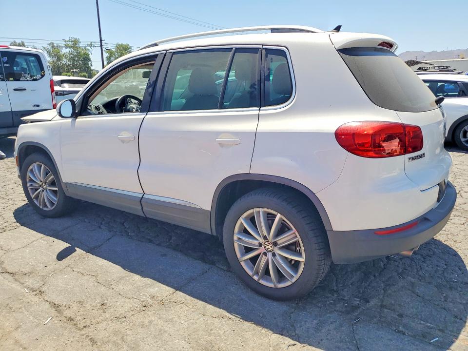2012 Volkswagen Tiguan VIN WVGAV7AX8CW530532 COPART salvage auction — FRONT END, Ca - Dis/Dlr/Exp Only Clean Title, sold $2,000 on 2026-07-02 (photo 2)