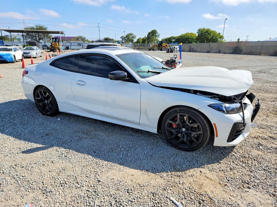 2026 BMW 4er VIN WBA43DA08TCW52198 COPART salvage auction — FRONT END, Ca - Salvage Certificate, sold $18,800 on 2026-07-31 (photo 4)