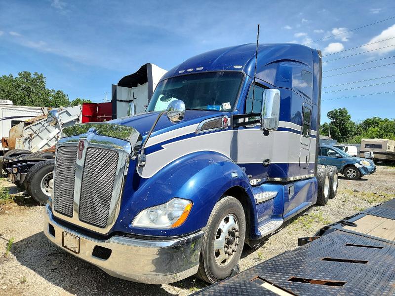 2021 Kenworth T680 VIN 1XKYDP9X2MJ446543 COPART salvage auction — MINOR DENT/SCRATCHES, GA - CERTIFICATE OF TITLE, sold $26,750 on 2026-07-27 (photo 2)