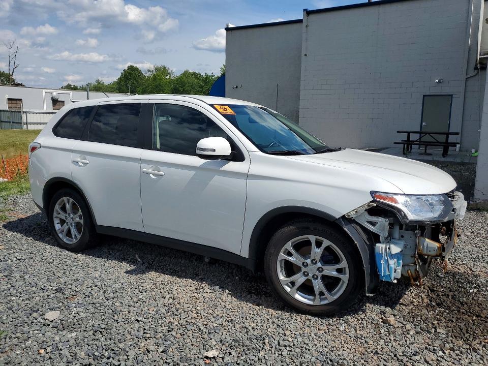 2015 Mitsubishi Outlander VIN JA4AZ3A33FZ005857 COPART salvage auction — FRONT END, Ny - Mv-907A Salvage Certificate, sold $850 on 2026-07-14 (photo 4)