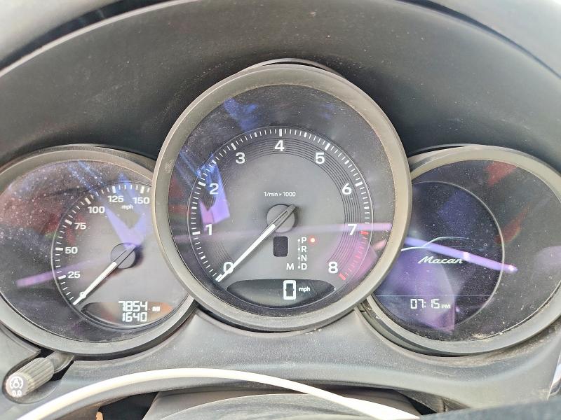 2023 Porsche Macan VIN WP1AA2A50PLB00727 COPART salvage auction — SIDE, TX - SALVAGE VEHICLE TITLE, sold $8,100 on 2026-07-10 (photo 9)