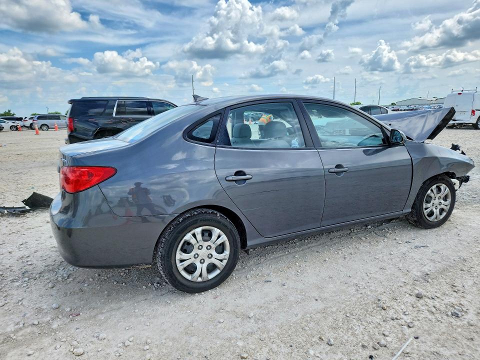 2009 Hyundai Elantra VIN KMHDU46D59U697626 COPART salvage auction — FRONT END, Tx - Salvage Vehicle Title, sold $200 on 2026-07-02 (photo 3)
