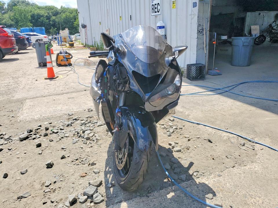 2022 Kawasaki VIN JKBZXNJ13NA015042 COPART salvage auction — ROLLOVER, NY - MV-907A SALVAGE CERTIFICATE, sold $3,000 on 2026-07-29 (photo 2)