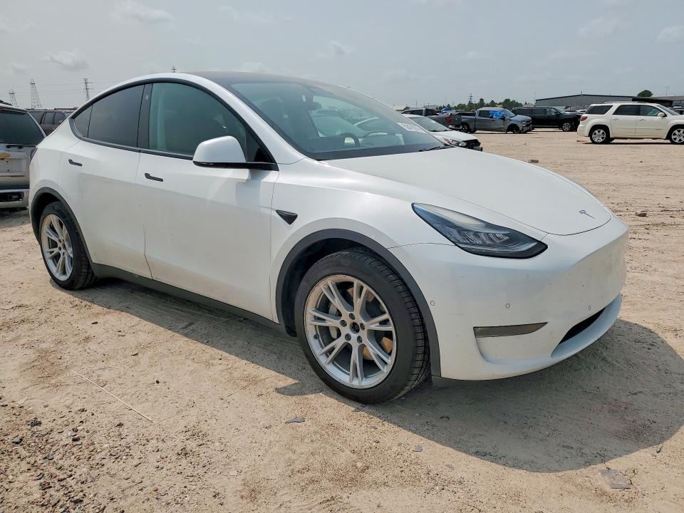 2021 Tesla VIN 5YJYGDEE1MF077803 COPART salvage auction — REAR END, Tx - Salvage Vehicle Title, sold $8,900 on 2026-07-10 (photo 4)