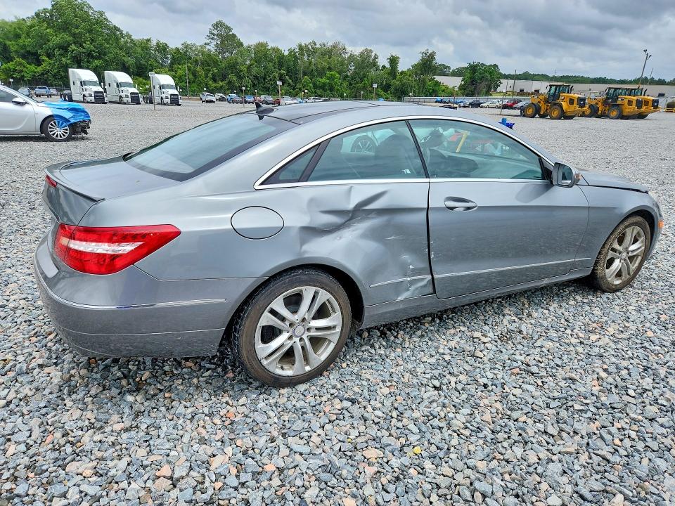 2010 Mercedes-benz E-klasse VIN WDDKJ5GB1AF005450 COPART salvage auction — SIDE, Ga - Cert Of Title-Salvage, sold $1,350 on 2026-07-28 (photo 3)
