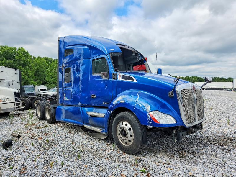 2021 Kenworth Construction VIN 1XKYD49X7MJ437478 COPART salvage auction — ALL OVER, PA - CERTIFICATE OF SALVAGE, sold $7,500 on 2026-07-16 (photo 9)