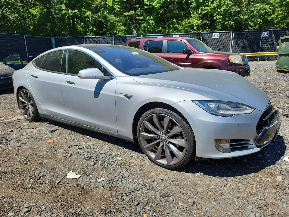 2015 Tesla Model s VIN 5YJSA1E24FF113451 COPART salvage auction — FRONT END, Md - Cert Of Salvage > 75% Damage, sold $1,600 on 2026-07-28 (photo 4)