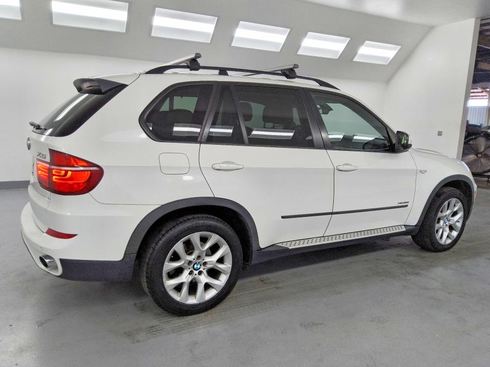 2012 BMW X5 VIN 5UXZV4C5XCL766455 COPART salvage auction — MINOR DENT/SCRATCHES, Ca - Certificate Of Title, sold $1,250 on 2026-07-28 (photo 3)