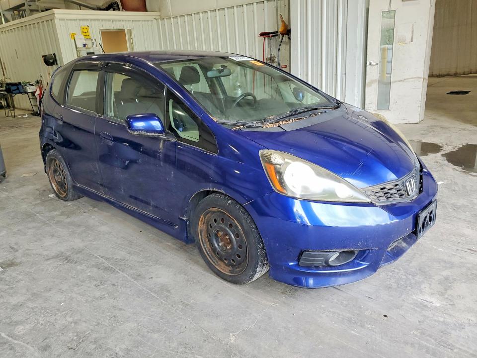 2013 Honda Fit VIN JHMGE8H56DC019010 COPART salvage auction — FRONT END, Ny - Certificate Of Title, sold $625 on 2026-07-06 (photo 4)
