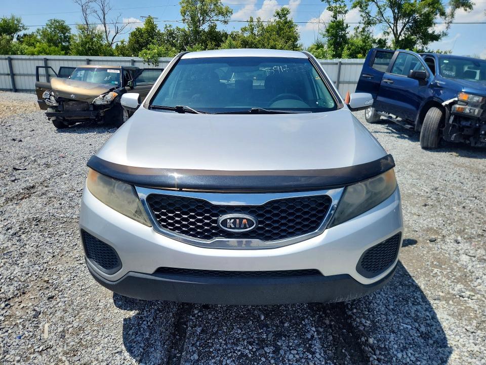 2011 Kia Sorento VIN 5XYKT3A19BG177345 COPART salvage auction — NORMAL WEAR, Mt - Certificate Of Title, sold $925 on 2026-07-28 (photo 5)