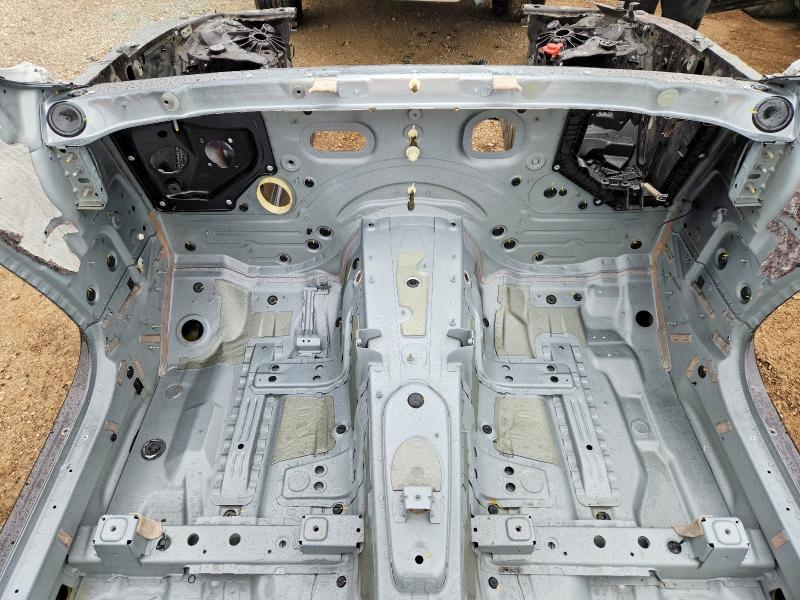 2018 Rolls-royce Dawn VIN SCA666D56JU107749 COPART salvage auction — STRIPPED, Tx - Certificate Of Title (P), sold $250 on 2026-07-28 (photo 8)