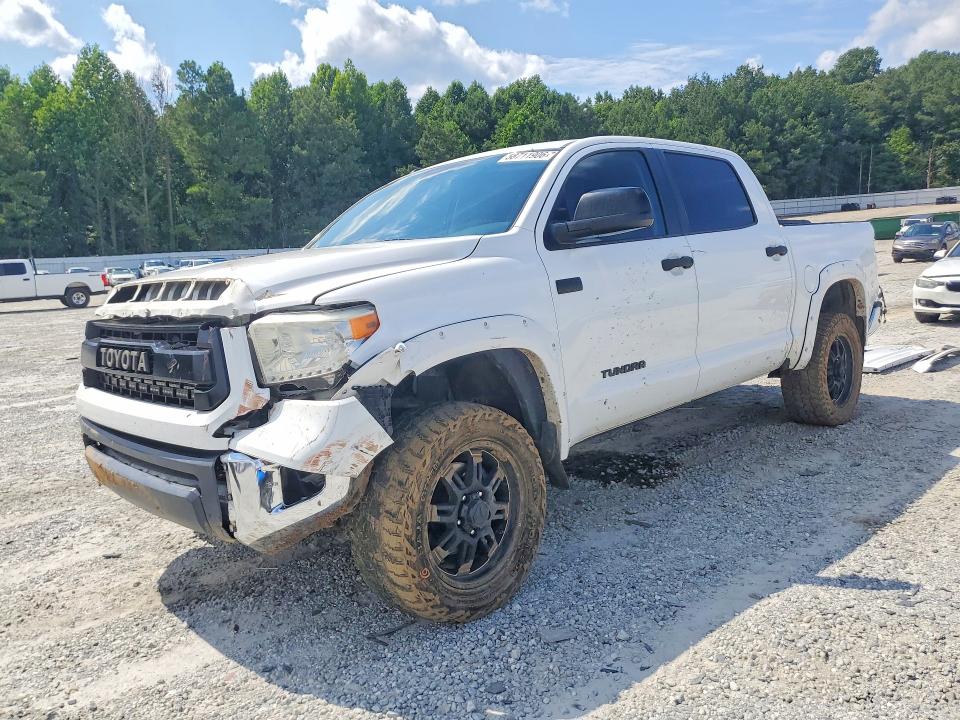 2015 Toyota Tundra VIN 5TFDW5F18FX457071 COPART salvage auction — ROLLOVER, Nc - Salvage Certificate Of Title, sold $525 on 2026-07-29 (photo 1)