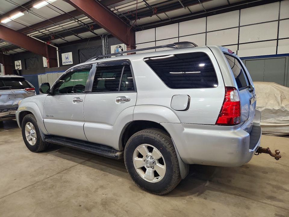 2007 Toyota 4runner VIN JTEBU14RX70125587 COPART salvage auction — MINOR DENT/SCRATCHES, Me - Certificate Of Title, sold $4,700 on 2026-07-09 (photo 2)
