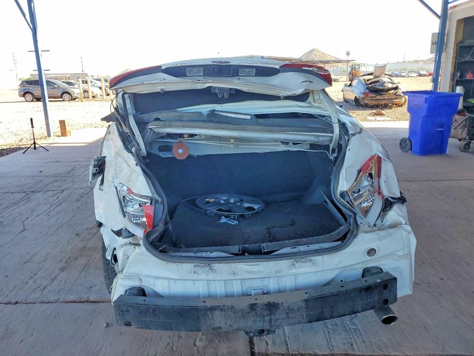 2018 Toyota Corolla VIN 2T1BURHE0JC982296 COPART salvage auction — ROLLOVER, Az - Cert Of Title - Salvage, sold $750 on 2026-08-13 (photo 6)