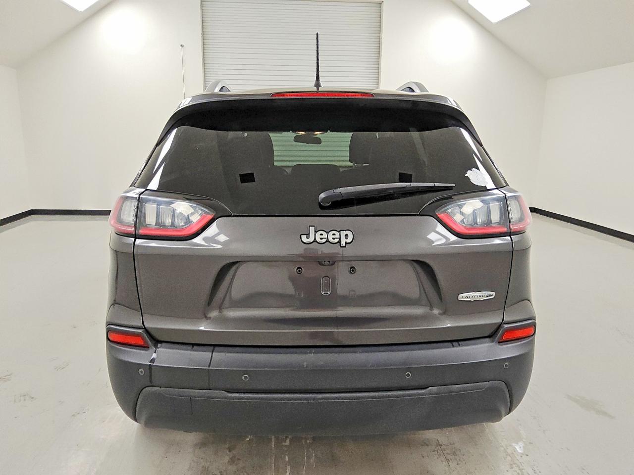 2020 Jeep Cherokee VIN 1C4PJLLB4LD614914 COPART salvage auction — Mechanical, TX - CERTIFICATE OF TITLE, sold $2,900 on 2026-07-09 (photo 6)