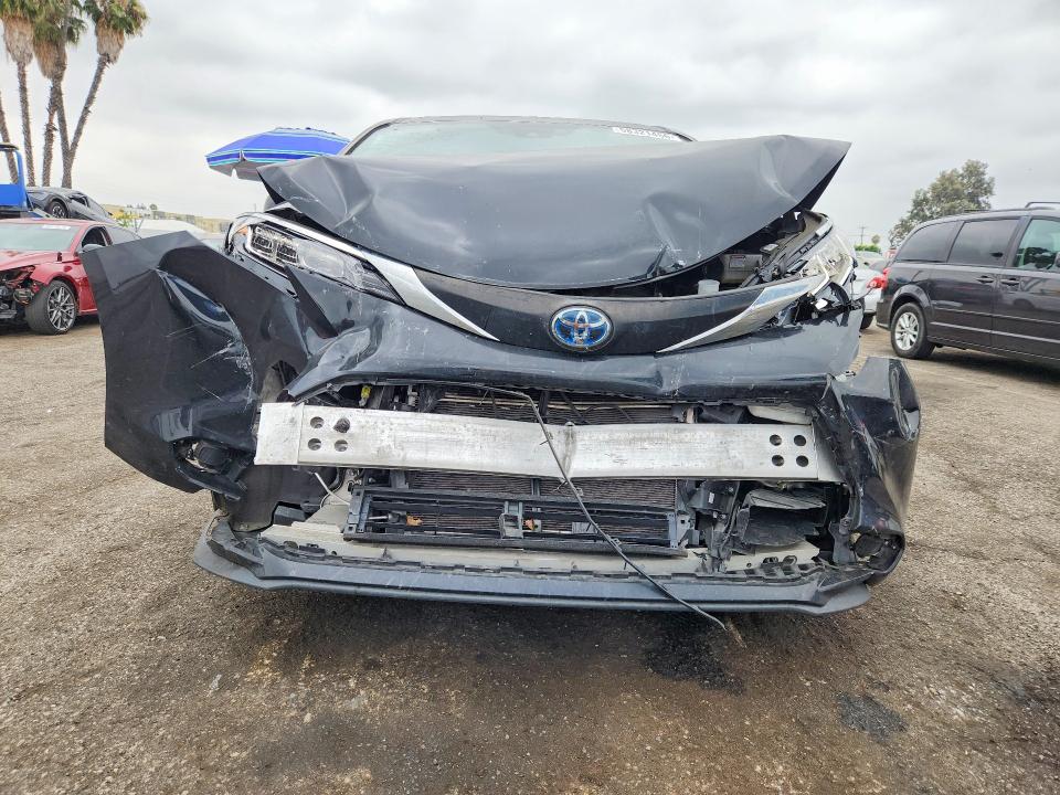 2022 Toyota Sienna VIN 5TDKRKEC6NS123982 COPART salvage auction — FRONT END, Ca - Salvage Certificate, sold $100 on 2026-07-28 (photo 5)