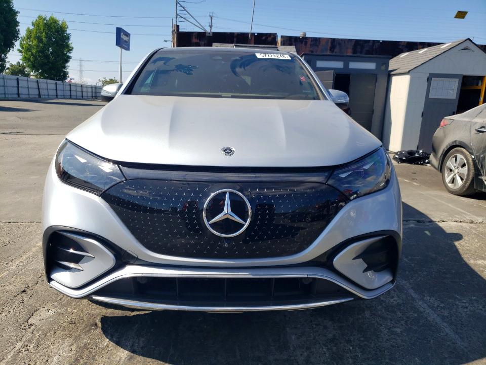 2024 Mercedes-benz Eqe VIN 4JGGM2BB8RA045400 COPART salvage auction — REAR END, Salvage Title, sold $25,750 on 2026-07-31 (photo 5)