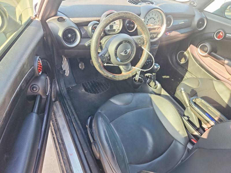 2014 Mini VIN WMWZP3C57ET298352 COPART salvage auction — REAR END, Tx - Salvage Vehicle Title, sold $850 on 2026-08-06 (photo 8)