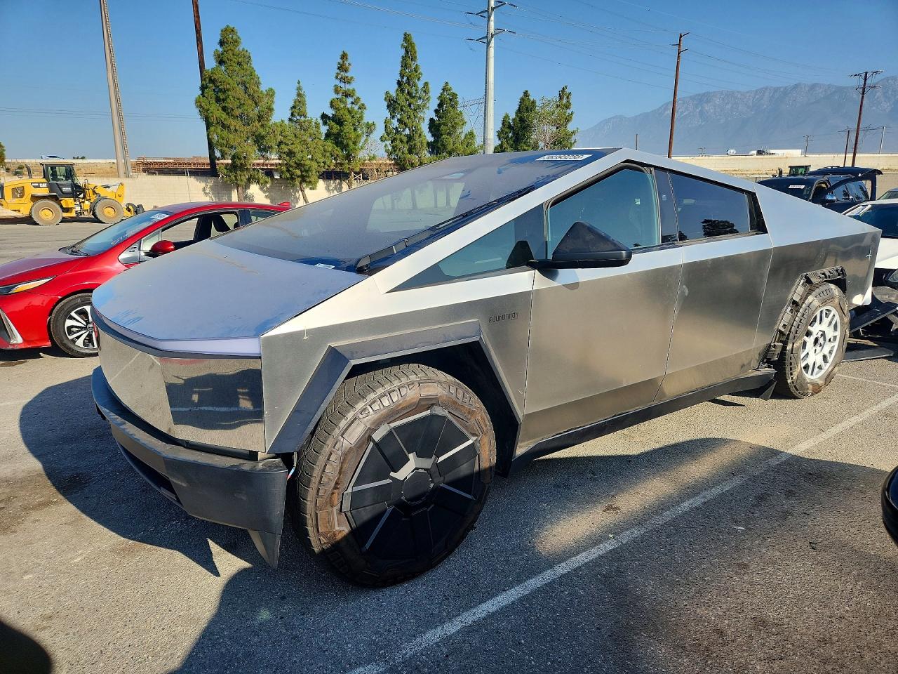 2024 Tesla Cybertruck VIN 7G2CEHED8RA024161 — COPART salvage auction photo