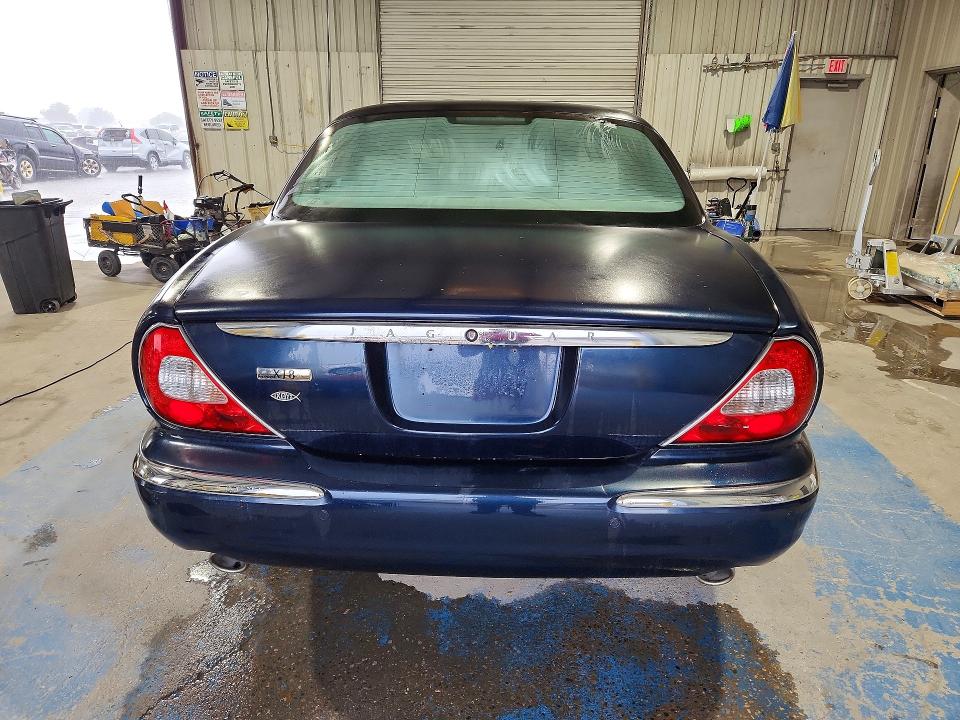 2007 Jaguar Xj series VIN SAJWA71BX7SH14432 COPART salvage auction — FRONT END, La - Cert Of Title-Salvage, sold $700 on 2026-07-29 (photo 6)