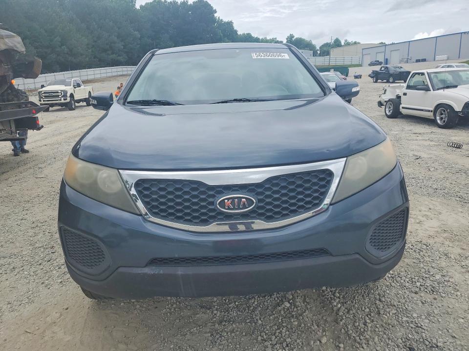 2011 Kia Sorento VIN 5XYKT3A1XBG167097 COPART salvage auction — SIDE, Ga - Cert Of Title-Salvage, sold $1,100 on 2026-07-29 (photo 5)
