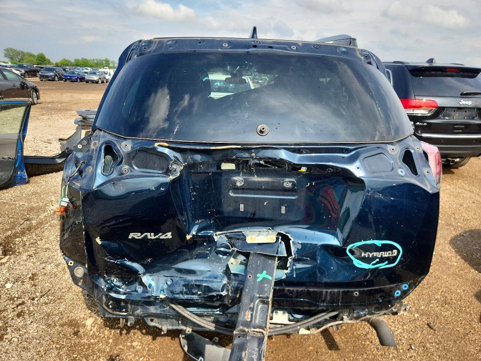 2018 Toyota Rav 4 VIN JTMRJREVXJD254340 COPART salvage auction — REAR END, Il - Salvage Certificate, sold $6,500 on 2026-07-09 (photo 6)