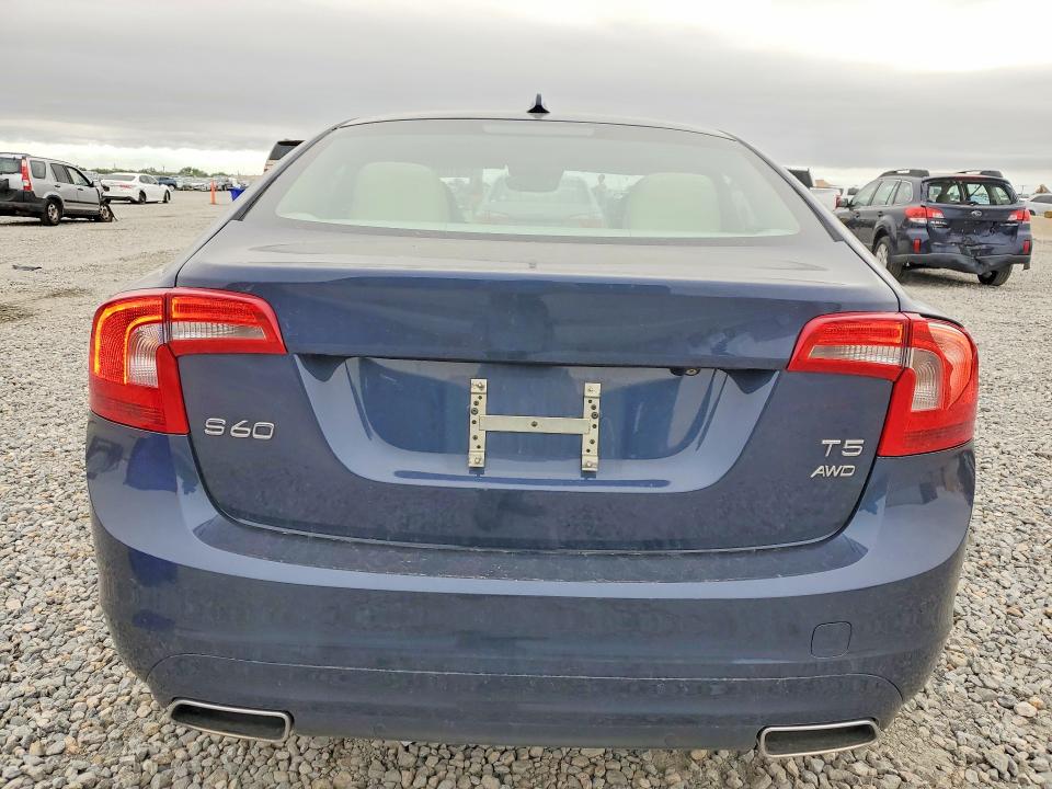 2015 Volvo VIN YV1612TM9F1358650 COPART salvage auction — FRONT END, Co - Public - Salvage Title, sold $1,700 on 2026-07-28 (photo 6)