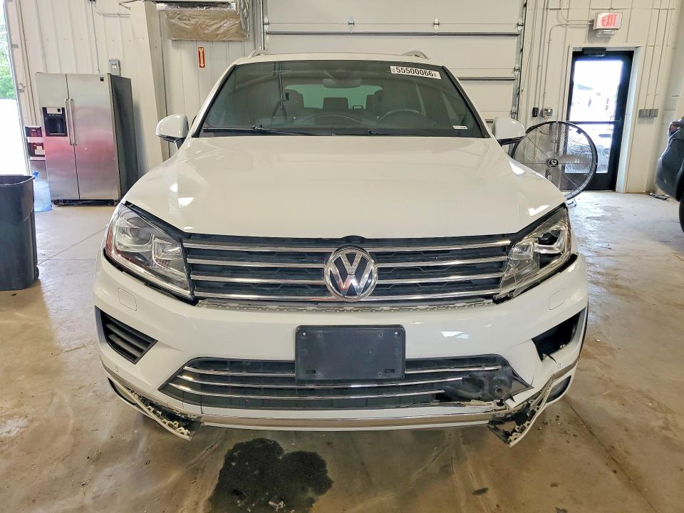 2017 Volkswagen VIN WVGRF7BP4HD001399 COPART salvage auction — FRONT END, Mn - Cert Of Title-Salvage, sold $2,600 on 2026-07-09 (photo 5)