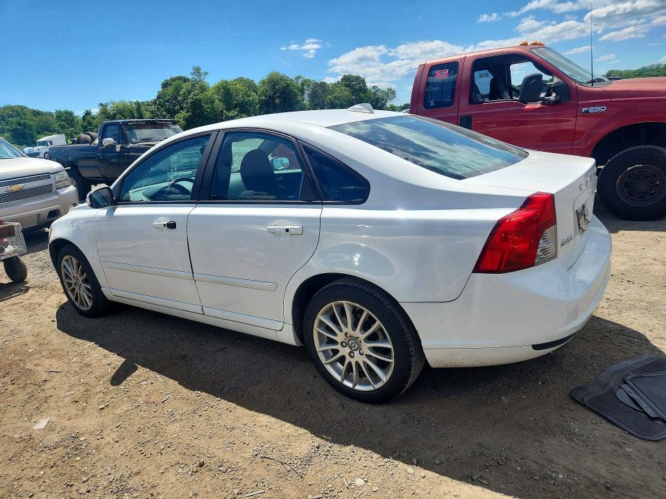 2010 Volvo S40 VIN YV1382MS2A2496125 COPART salvage auction — FRONT END, Ma - Cert Of Title-Reconstrctd Coll, sold $125 on 2026-07-29 (photo 2)