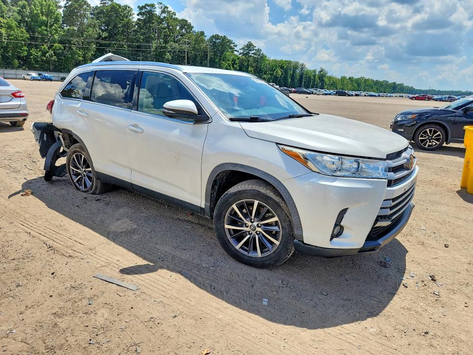 2019 Toyota Highlander VIN 5TDKZRFH7KS568164 COPART salvage auction — REAR END, La - Cert Of Title-Salvage, sold $7,200 on 2026-07-24 (photo 4)