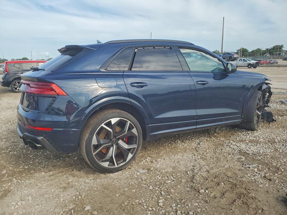2024 Audi VIN WU1ARBF10RD005696 COPART salvage auction — FRONT END, Fl - Cert Of Title Slvg Rebuildable, sold $36,500 on 2026-07-02 (photo 3)