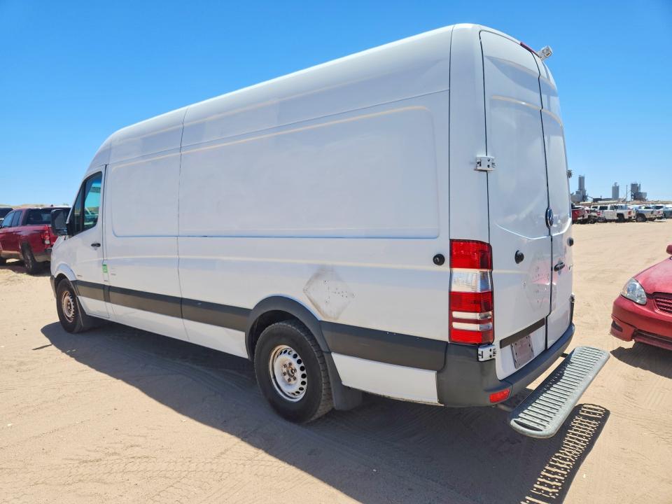 2014 Mercedes-benz Sprinter 2500 VIN WD3PE8DE8E5899697 COPART salvage auction — VANDALISM, NM - CERTIFICATE OF TITLE, sold $1,250 on 2026-07-20 (photo 2)